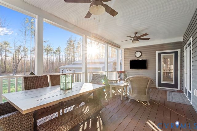 6231 Baileys Ridge Dr, New Kent, VA 23140