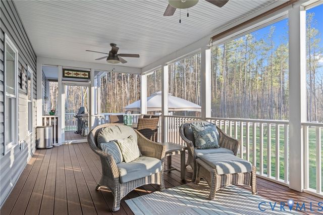 6231 Baileys Ridge Dr, New Kent, VA 23140