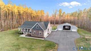 6231 Baileys Ridge Dr, New Kent, VA 23140