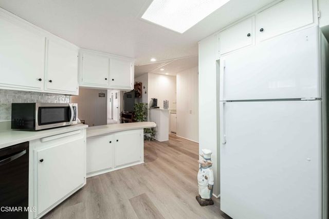 51 Saint Charles Court 51, Newbury Park, CA 91320