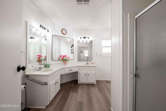 51 Saint Charles Court 51, Newbury Park, CA 91320