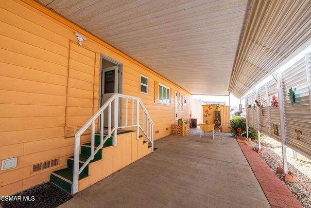 51 Saint Charles Court 51, Newbury Park, CA 91320