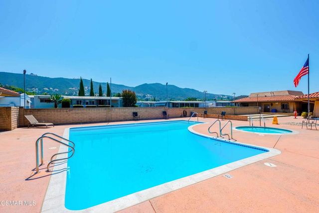 51 Saint Charles Court 51, Newbury Park, CA 91320