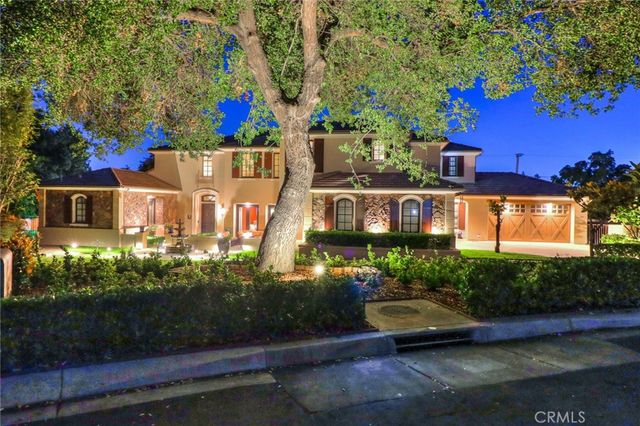 725 Carriage House, Arcadia, CA 91006