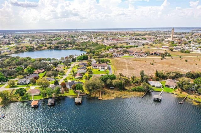 15 Charlton Drive, Lake Placid, FL 33852