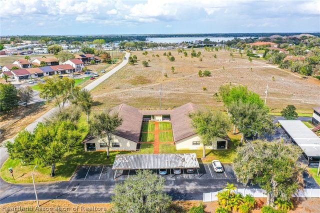 15 Charlton Drive, Lake Placid, FL 33852