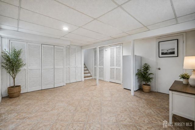 8 Alpine Court, East Brunswick, NJ 08816