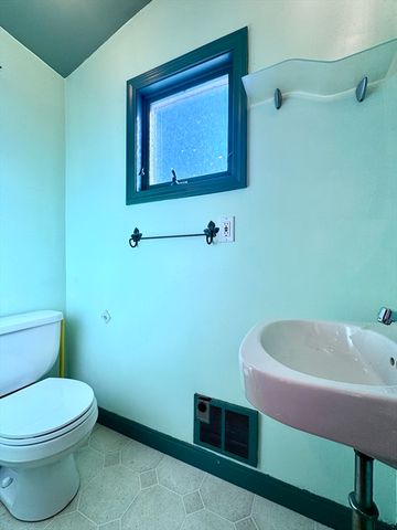 10 Marrigan St, Arlington, MA 02474