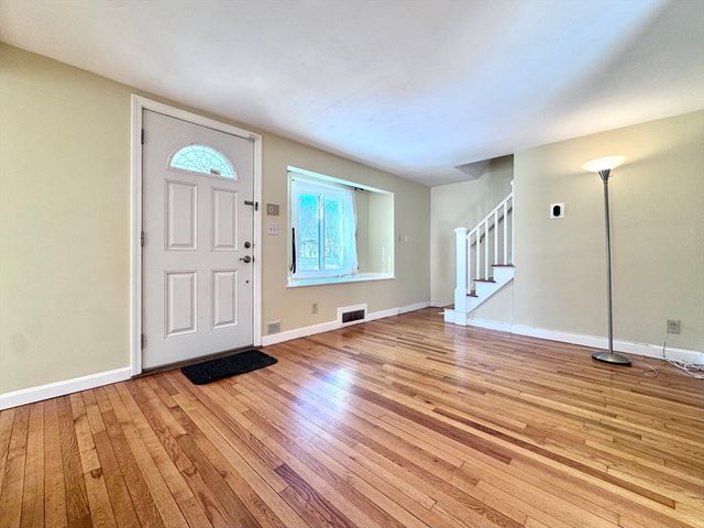 10 Marrigan St, Arlington, MA 02474