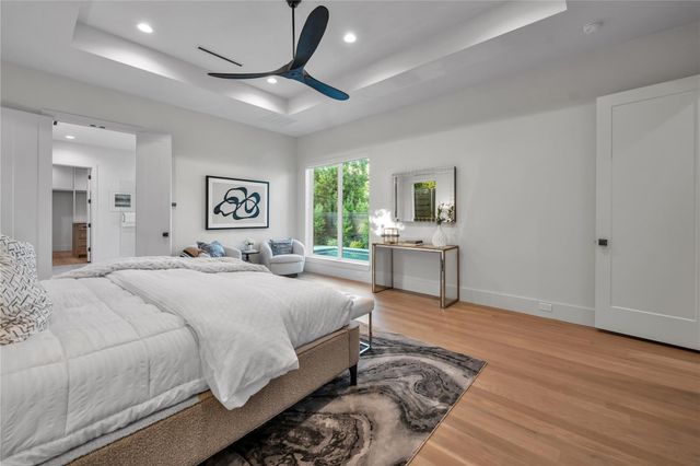 419 W Colorado Boulevard, Dallas, TX 75208