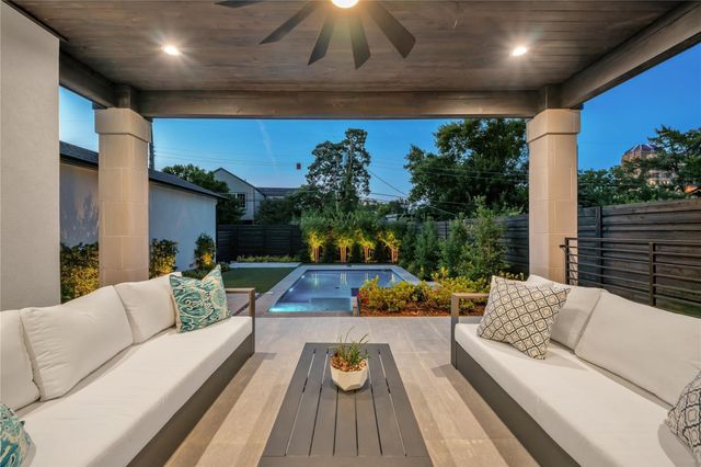 419 W Colorado Boulevard, Dallas, TX 75208