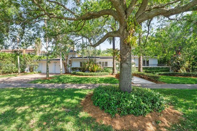 1037 Alfonso Ave, Coral Gables, FL 33146