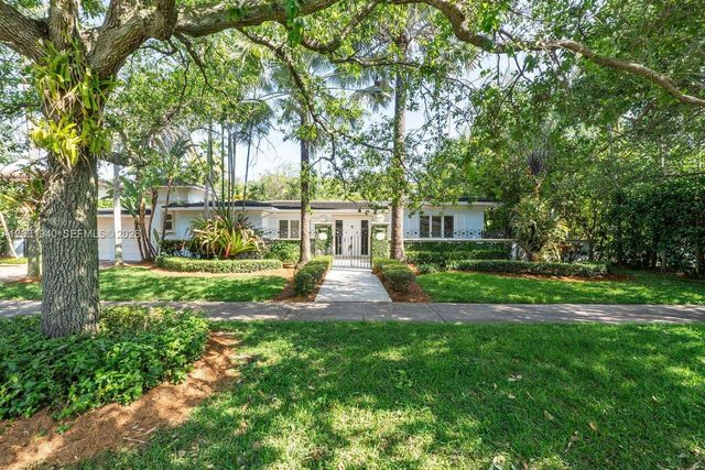 1037 Alfonso Ave, Coral Gables, FL 33146