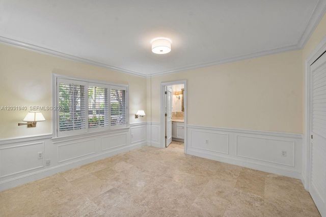 1037 Alfonso Ave, Coral Gables, FL 33146