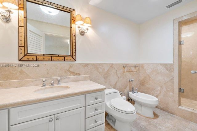 1037 Alfonso Ave, Coral Gables, FL 33146
