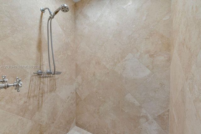1037 Alfonso Ave, Coral Gables, FL 33146