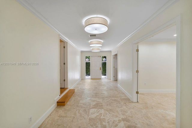 1037 Alfonso Ave, Coral Gables, FL 33146