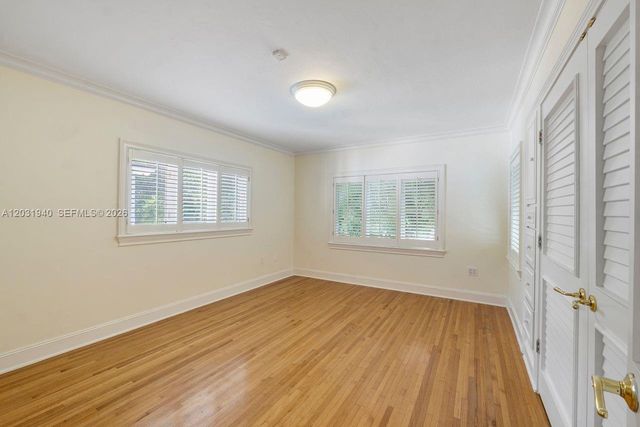 1037 Alfonso Ave, Coral Gables, FL 33146