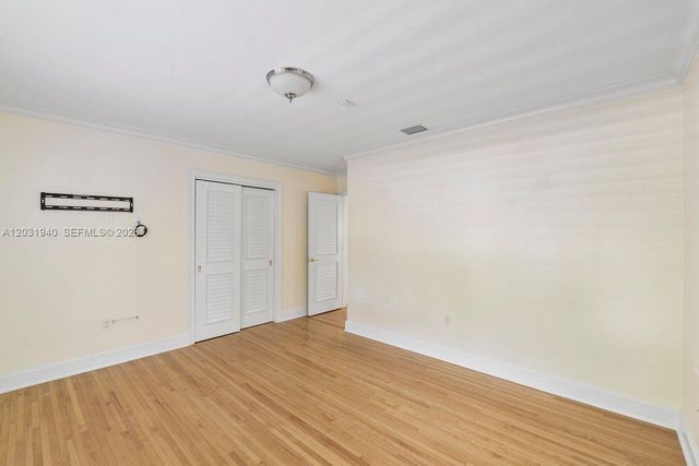 1037 Alfonso Ave, Coral Gables, FL 33146