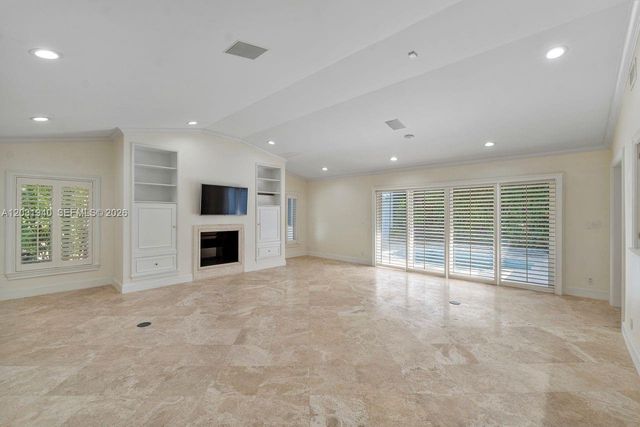 1037 Alfonso Ave, Coral Gables, FL 33146
