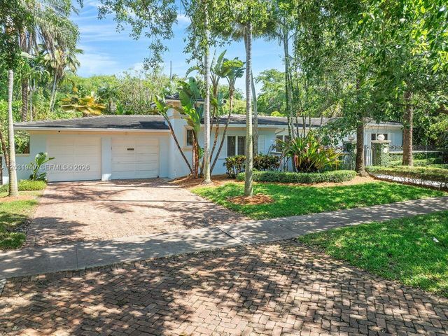 1037 Alfonso Ave, Coral Gables, FL 33146