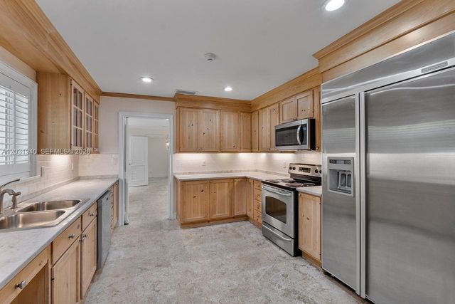 1037 Alfonso Ave, Coral Gables, FL 33146