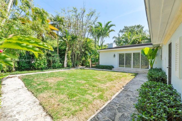 1037 Alfonso Ave, Coral Gables, FL 33146