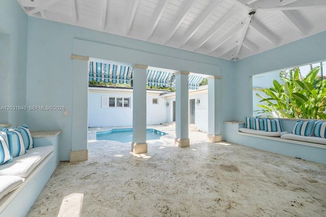 1037 Alfonso Ave, Coral Gables, FL 33146
