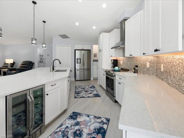 11422 Night Heron DR, Naples, FL 34119