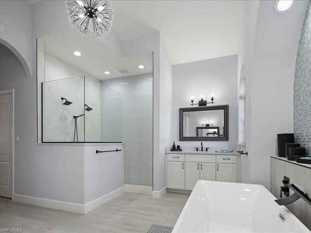 11422 Night Heron DR, Naples, FL 34119