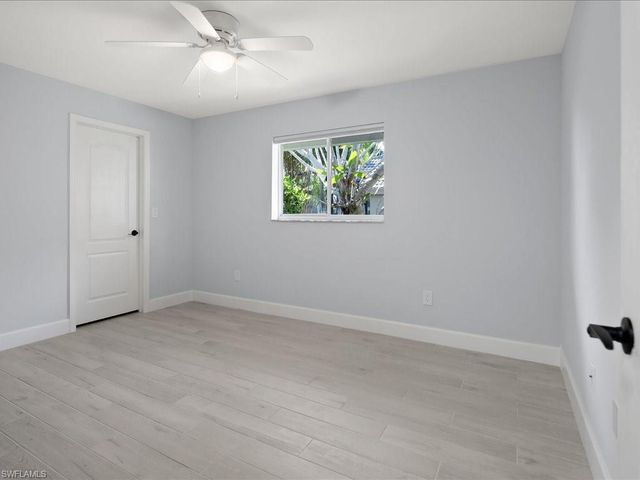 11422 Night Heron DR, Naples, FL 34119