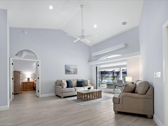 11422 Night Heron DR, Naples, FL 34119