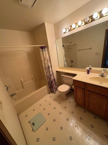 9443 Van Buren, Crown Point, IN 46307