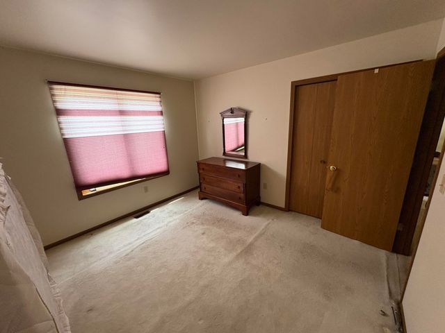 9443 Van Buren, Crown Point, IN 46307
