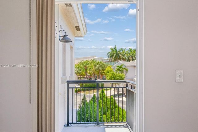 8351 SW 124th Avenue 106, Miami, FL 33183