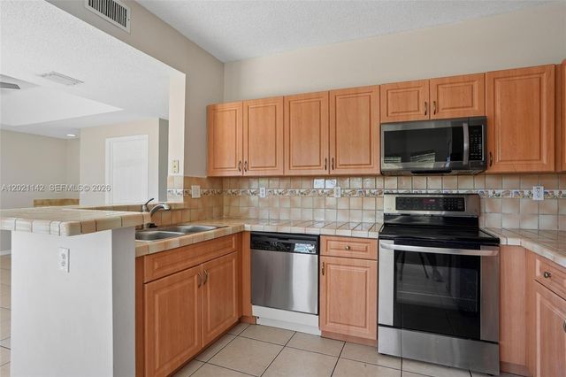 8351 SW 124th Avenue 106, Miami, FL 33183