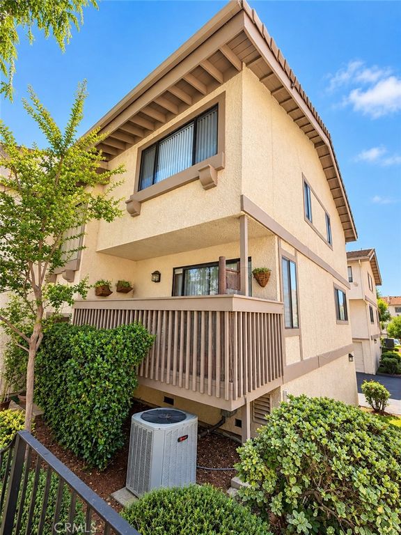 26009 Alizia Canyon E, Calabasas, CA 91302 — exterior