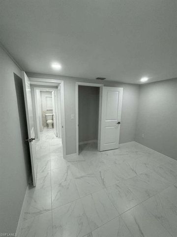 5317 Fleming ST, Naples, FL 34113
