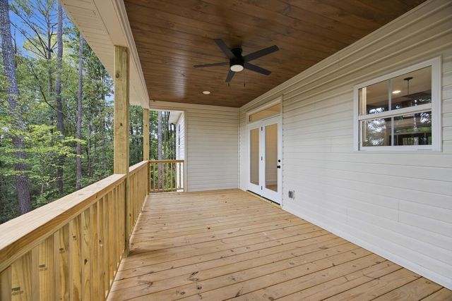 299 Eaglebend Drive, Cohutta, GA 30710