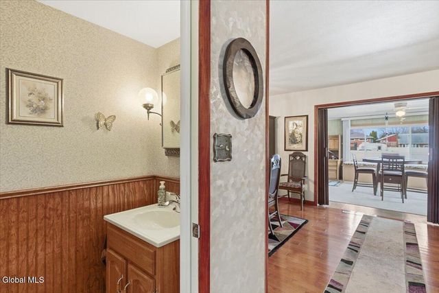 30 Hopewell Street, Albany, NY 12208