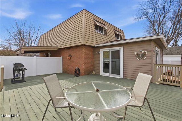 30 Hopewell Street, Albany, NY 12208