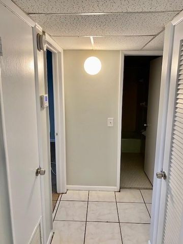 220 Croton Avenue 105, Lantana, FL 33462