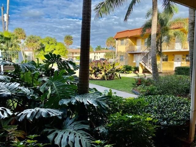 220 Croton Avenue 105, Lantana, FL 33462