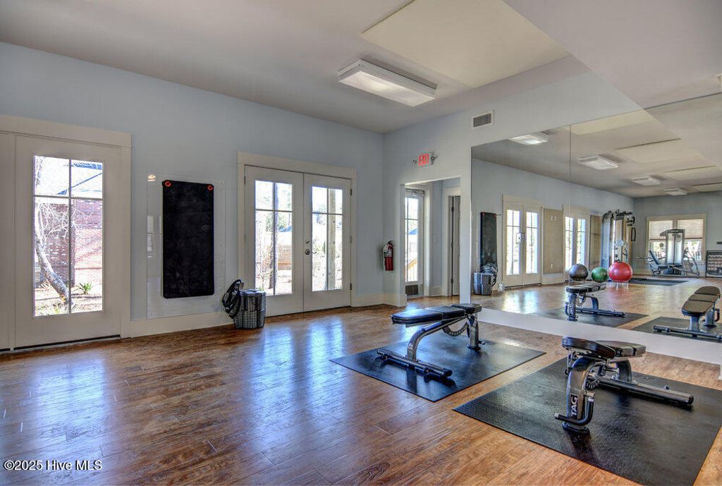 Image 110 of property listing at 3623 White Cliffs Drive, Castle Hayne, NC 28429