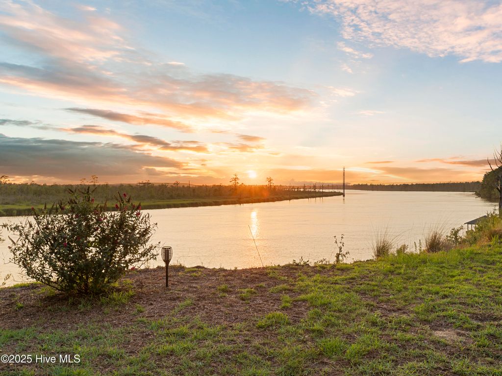 Image 66 of property listing at 3623 White Cliffs Drive, Castle Hayne, NC 28429