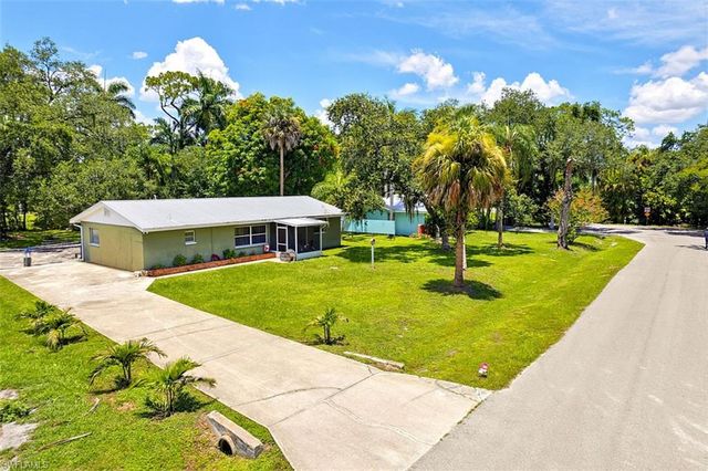 306 Chattanooga DR, Fort Myers, FL 33905