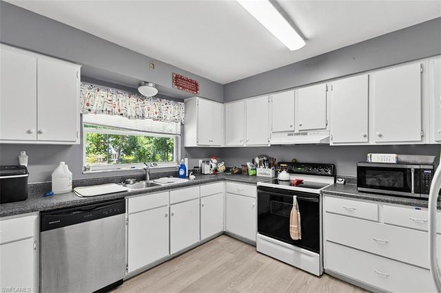 306 Chattanooga DR, Fort Myers, FL 33905