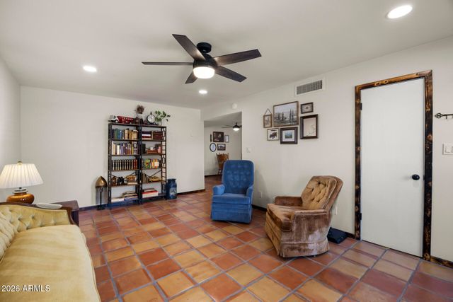 1546 E FLOWER Circle, Mesa, AZ 85204