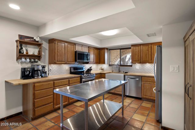 1546 E FLOWER Circle, Mesa, AZ 85204