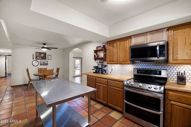1546 E FLOWER Circle, Mesa, AZ 85204